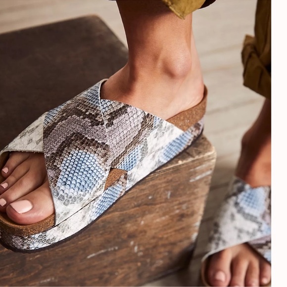 Free people platform sandals size 38 new never worn - Picture 3 of 9